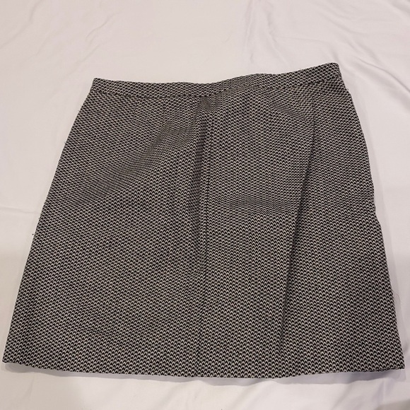 LOFT Black and Gold Mini A-line Skirt for Work - Picture 2 of 3